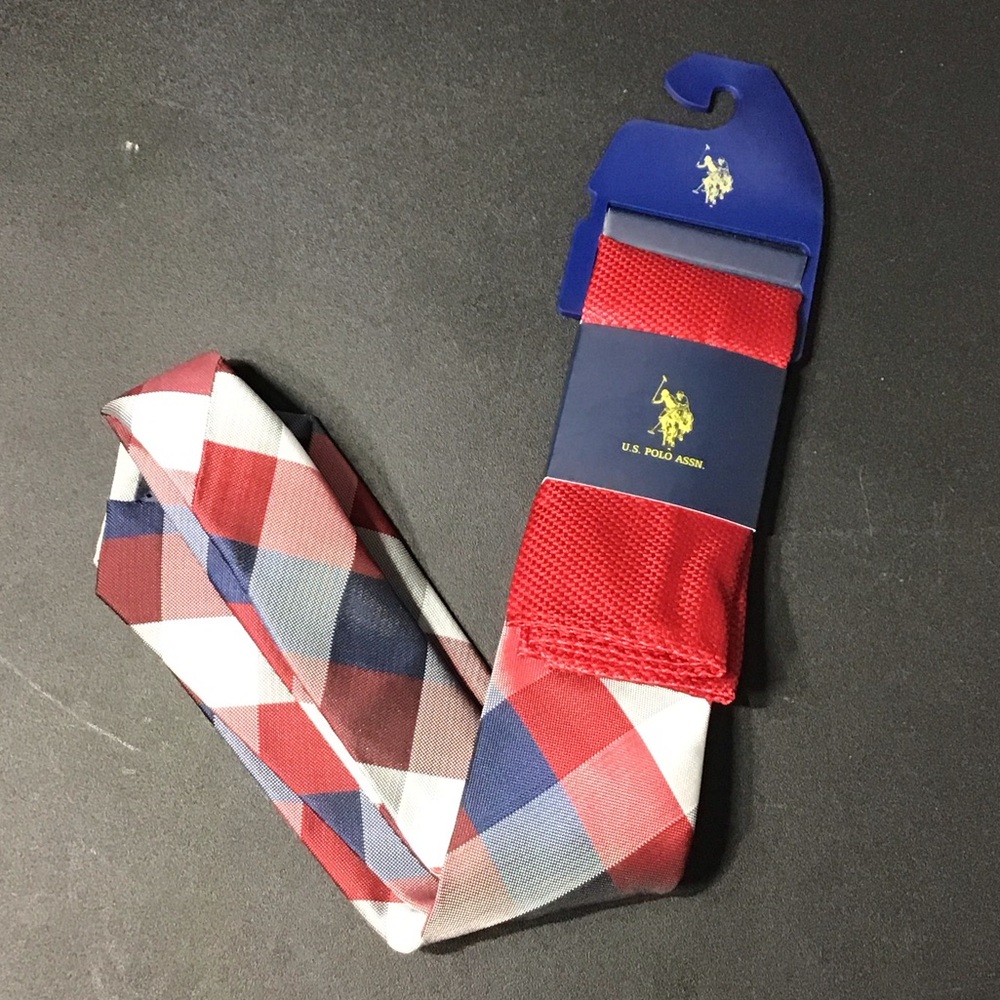 U.S. Polo Assn. Red and Blue Plaid Tie With Pocket Square